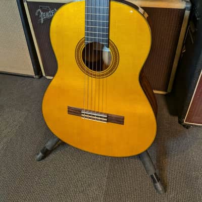 Yamaha CG162S Solid Spruce/Ovangkol Classical Guitar (Used) image 3