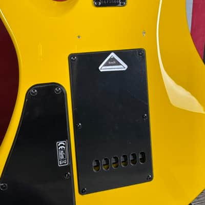 Sterling Kaizen - Racing Yellow image 9