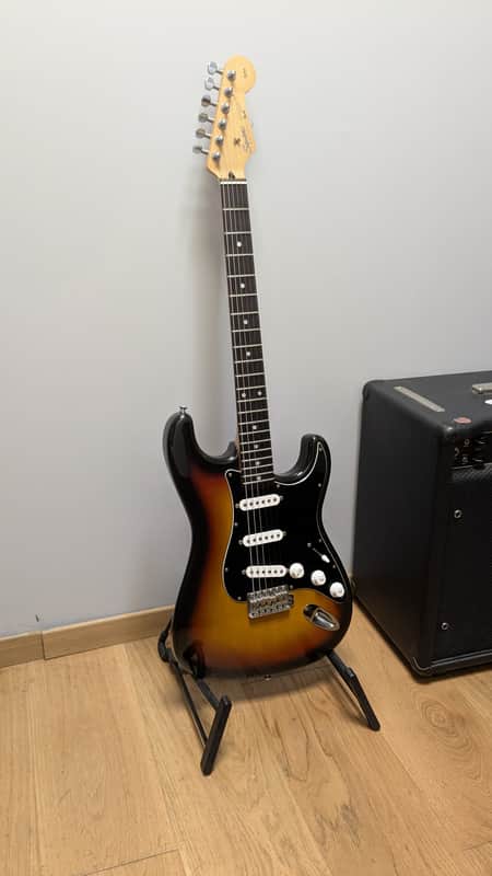 Squier Stratocaster Japan