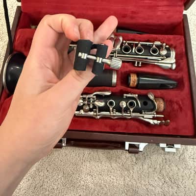 Buffet Crampon E11 Intermediate Bb Clarinet 2010s - Black image 13