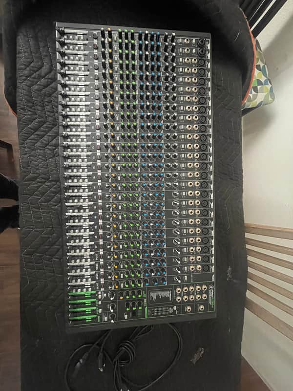 Mackie ProFX30 V3 2020 - Black image 1
