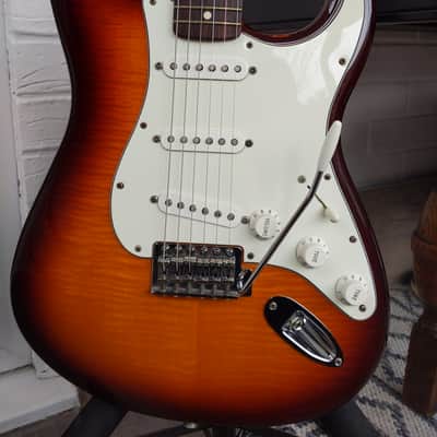 Fender Standard Stratocaster Plus Top 2013 - 2017 image 3