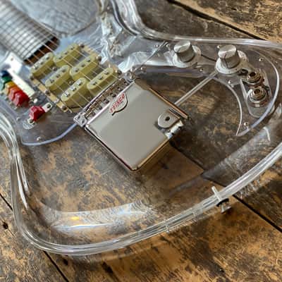 Very Rare Museum Grade 1990's Japanese Teisco Spectrum 5 Acrylic with OHSC. 100 built Worldwide image 5