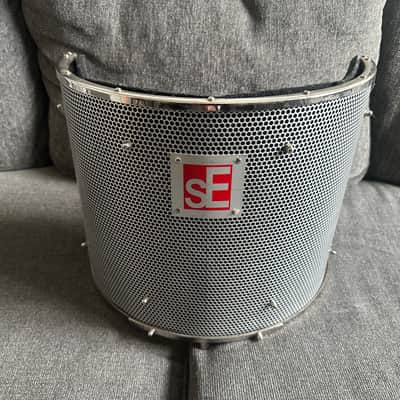 sE Electronics Reflexion Filter Pro 2010s - Silver / Black image 1