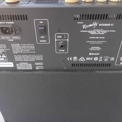 Fender Rumble Studio 40-Watt 1x10" Bass Combo 2018 - Present - Black image 3