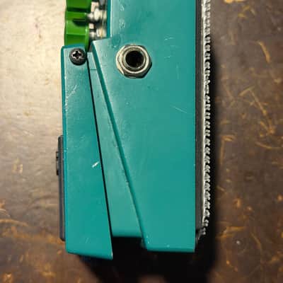 Boss TR-2 Tremolo (Silver Label) 1997 - Present - Green image 5