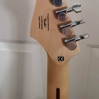 ~Cashified~ Squier StratoCaster with Clear Pickguard(Check out  the Electronics) image 6