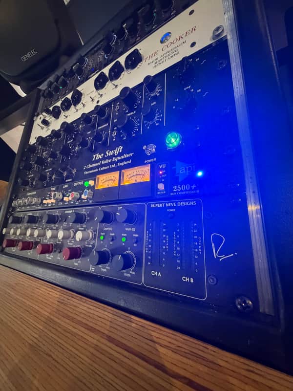Rupert Neve Designs Portico II Master Buss Processor 2012 - Present - Shelford Blue imagen 1