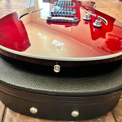 Taylor T3 2009 - Present - Red Edge Burst image 9