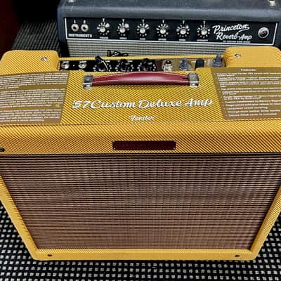 Fender '57 Custom Deluxe 2-Channel 12-Watt 1x12" Guitar Combo 2016 - Present - Lacquered Tweed image 2