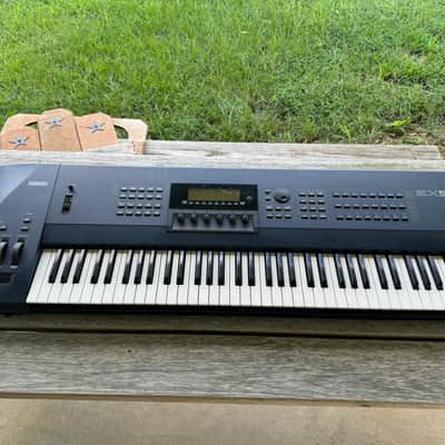 Yamaha EX5 Realtime Control Synthesizer 1998 - Blue