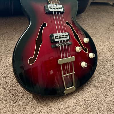 Hofner 500/6 Verythin Bass 1966 - 1968 Red Burst image 3
