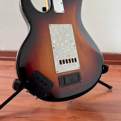 Ernie Ball Music Man Silhouette piezo Sunburst image 6