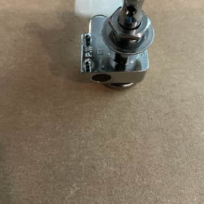 Fender Locking tuners. Left handed 2025 - Chrome image 2