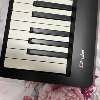 Roland FP-10 88-Key Digital Portable Piano 2019 - 2021 - Black image 5