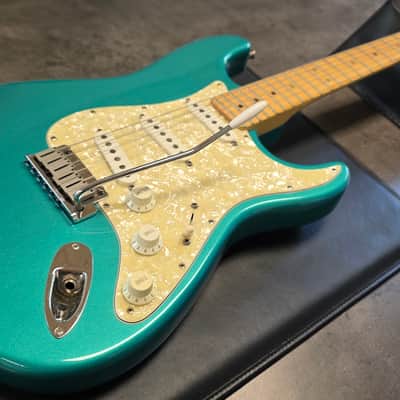 Fender 40th Anniversary American Standard Stratocaster 1993-1994 RARE Custom Color Limited Special Edition FSR CARIBBEAN MIST Time Capsule CASE QUEEN Aqua Marine Ocean Blue Green Turqoise USA Strat Vintage 90s Guitar image 13