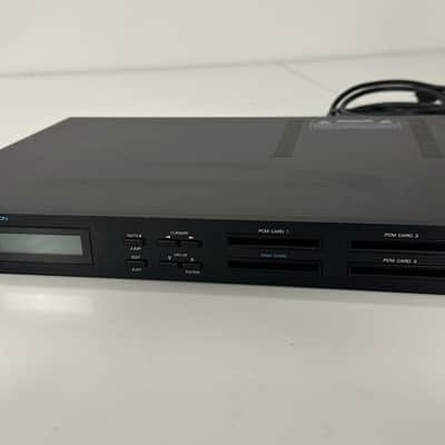 Roland R-8M Total Percussion Sound Module image 3