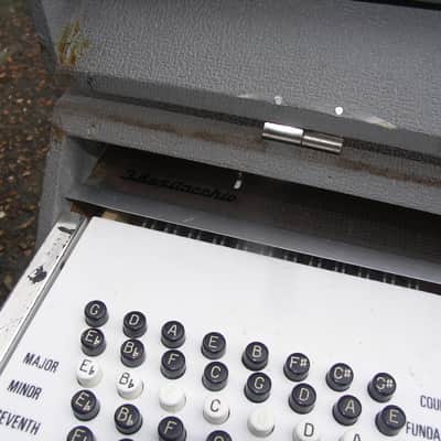 j.Busilacchio  air Organ/accordion /electric squeeze box keyboard 60s vintage image 3