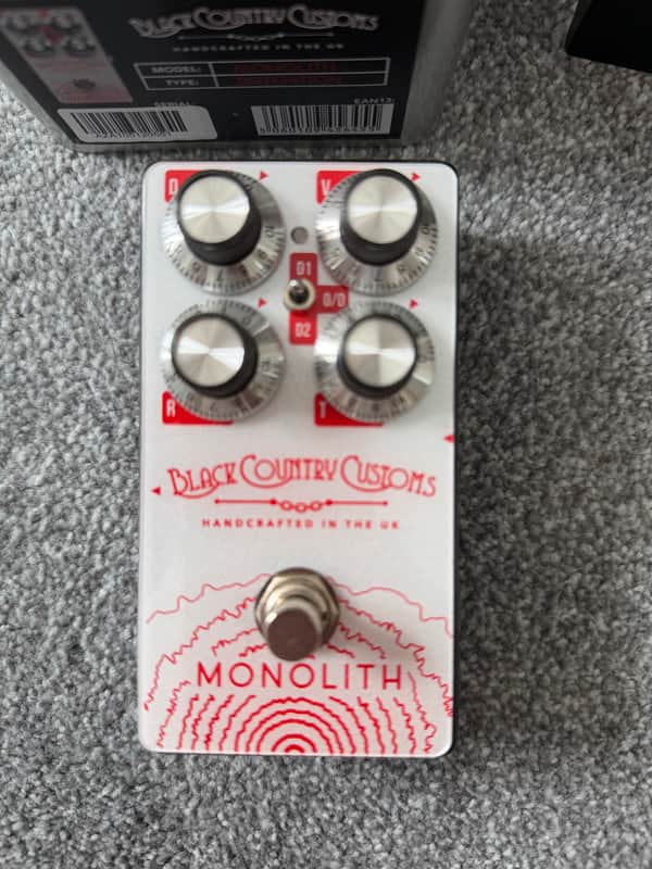 Laney Black Country Customs Monolith White / Red image 1