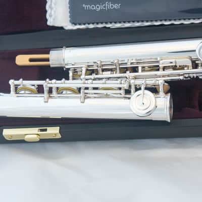 Yamaha YFL-372 Allegro Intermediate Flute *Silver Headjoint *Low-B *Split-E *Cleaned & Serviced image 11