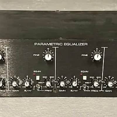 Altec Lansing 1905A Parametric Equalizer 1992 image 1