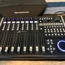 Behringer X-TOUCH Universal DAW Control Surface 2015 - Present Standard