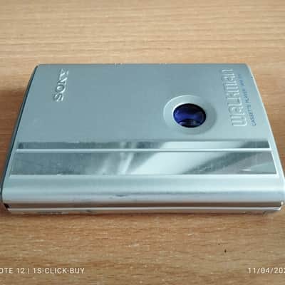 Sony WM EX 7 1997 - Sony Walkman Cassette player WM EX7 silver working image 6