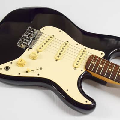Fender Standard Stratocaster 1983 - Black image 4