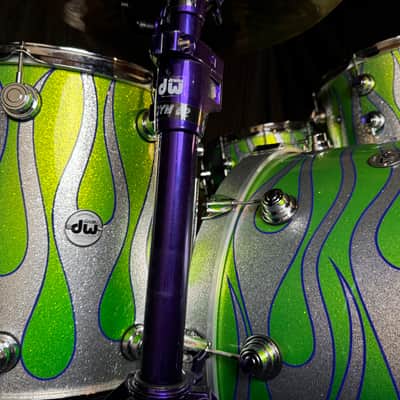 Rikki Rockett's Poison 2022 Stadium Tour DW 6-Piece Drum Set, Green/Silver Sparkle Flame. SIGNED! image 5