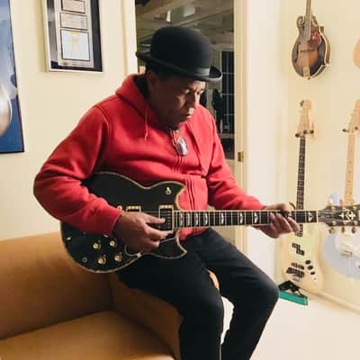 Yamaha SBG3000 SG 3000 Signed by Tito Jackson 1984 Black Sparkle Celebrity Owned image 2