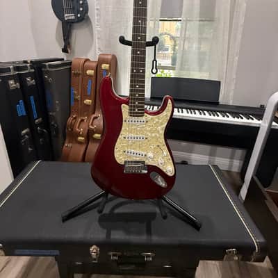 Fender American Hot Rod Roadhouse Stratocaster with Rosewood Fretboard 1997 - 2000 - Candy Apple Red image 3
