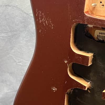 Fender Deluxe Roadhouse Stratocaster Body with Hardware Classic Copper image 2