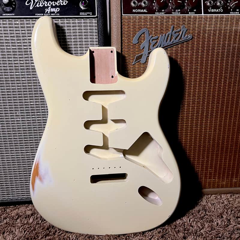 Relic Fender Stratocaster Body Alder Vintage Aged Olympic White 60s Nitrocellulose!😍 image 1