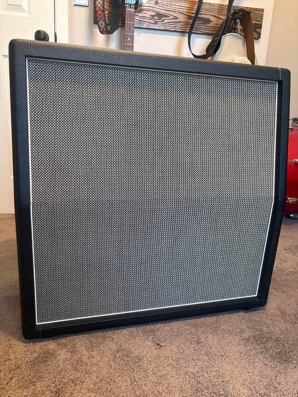Mojotone Brand New (2026) Mojotone British Style 4x12 Slant Guitar Cabinet 2026 - Black Levant Tolex; Salt & Pepper Grill Clothe, image 1