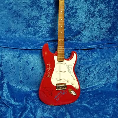 Squier by Fender Stratocaster Signed by the Rolling Stones 1988 Red image 1