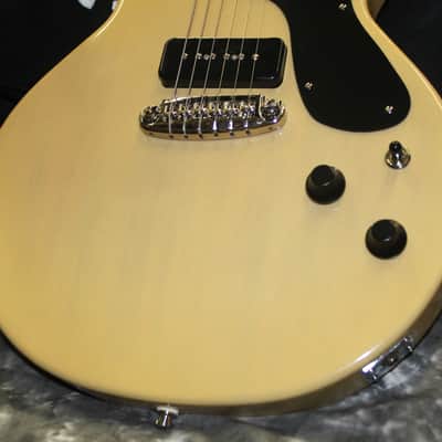 2023 CMG - Ashlee Special - TV Yellow image 4