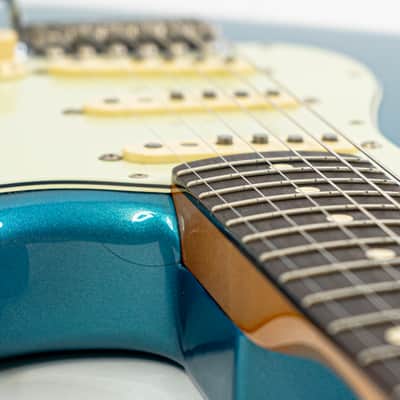2016 Fender Stratocaster MIM Lake Placid Blue w/ Rosewood FB, OG Fender Gigbag image 11