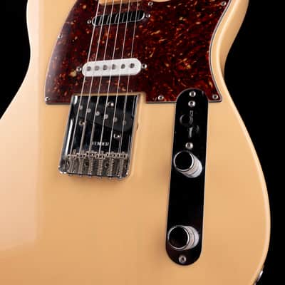 Pre-Owned 2006 Fender Deluxe Nashville Telecaster Honey Blonde With Gig Bag image 5