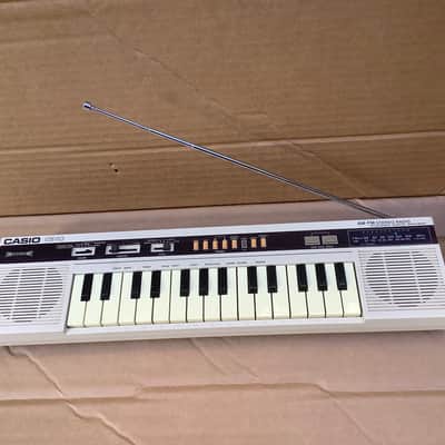 CK-10 Keyboard with build in Radio ! Made in Japan VINTAGE 80’s  / ultra rare model image 1