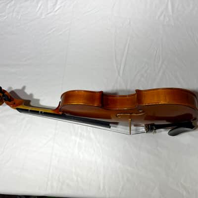 Cremona 4/4 Violin with Case, Bow, and Accessories - 1982 image 3