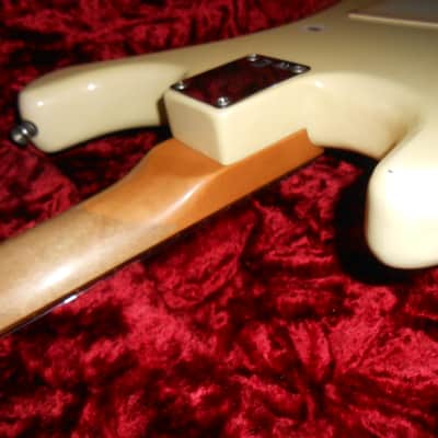 Fender Road Worn 60's Stratocaster 2008-2016 - w/ hand wound Custom Shop loaded guard and case image 13