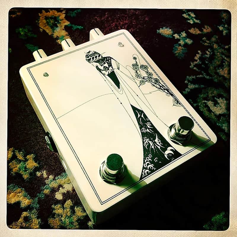 Red Witch Seraphina Fuzz Octave image 2