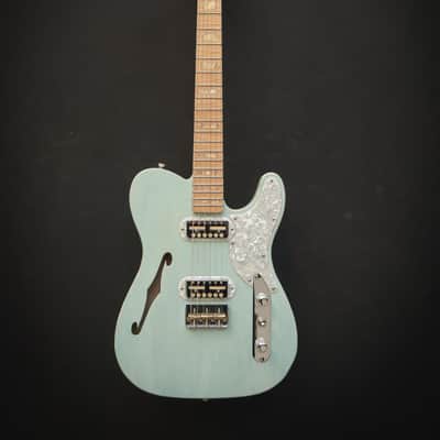 Fender Parallel Universe Volume II Tele® Mágico Pre-Owned image 2