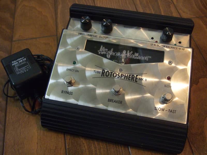ギター Hughes & Kettner Rotosphere MKII Hughes & Kettner Tube Rotosphere MKII The Analog Leslie Simulator