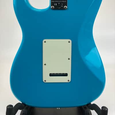 Fender American Professional II Stratocaster with Rosewood Fretboard 2021 Miami Blue image 9