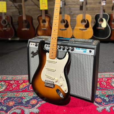 Fender Stratocaster 2005 - Sunburst image 2