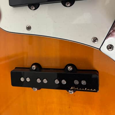 Squier Jazz bass body - Sunburst image 3