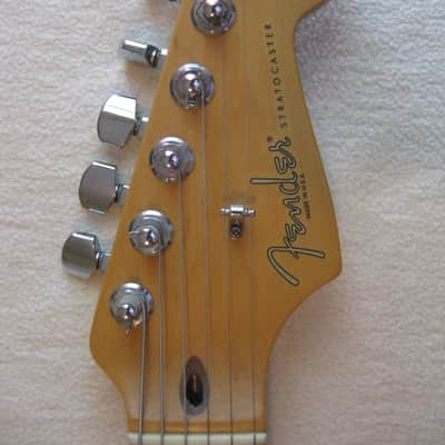 Fender Stratocaster American 2002 - Rare Chorme Red (#725) image 3