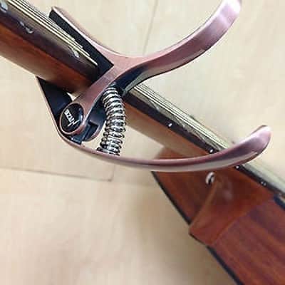 Haze DC06 Top Grade Zinc Alloy Acoustic/Classical Guitar Capo,Bronze+3 Free Picks image 9