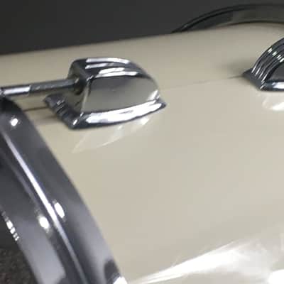 Vintage Ludwig Made in USA Monroe NC S/L Series 9x13” Rack Tom Drum 1981-1983 White Cortex Granitone Pre-Rockers image 6